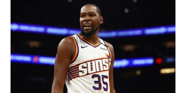 Kevin Durant, de 36 años, promedia 39,3 minutos de juego Kevin Durant, de 36 años, promedia 39,3 minutos de juego